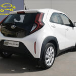 TOYOTA AYGO X BLANCO 04