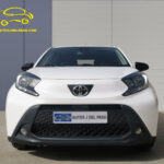TOYOTA AYGO X BLANCO 05
