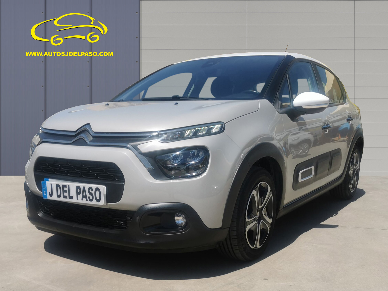 C3 BEIGE TECHO BLANCO 01