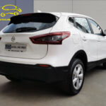 QASHQAI BLANCO DETALLES NEGROS 04